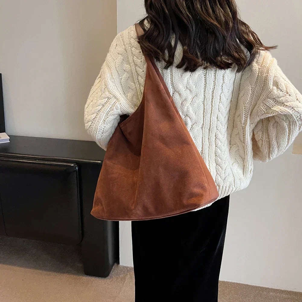 Cecilia - Suede Tote Veske