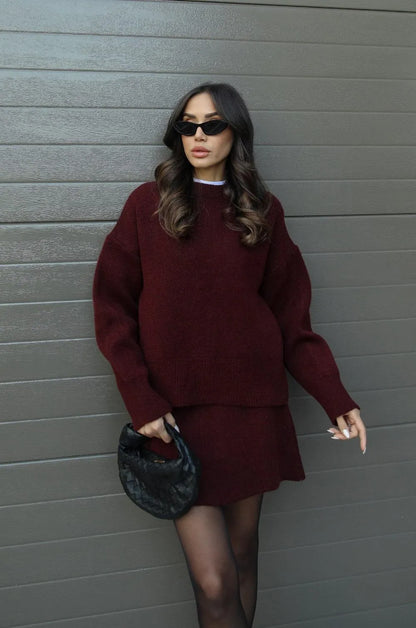 Helena - Strikket sett med skjørt og dress