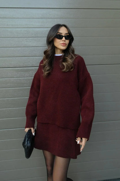 Helena - Strikket sett med skjørt og dress
